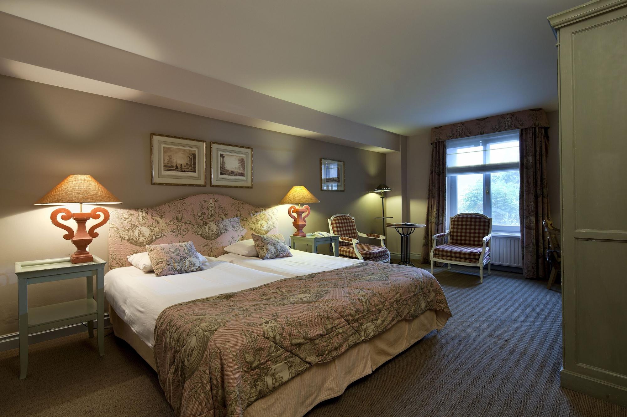 Chateau St Gerlach - Oostwegel Collection, Member Of Relais And Chateaux Valkenburg aan de Geul Esterno foto A room at the hotel