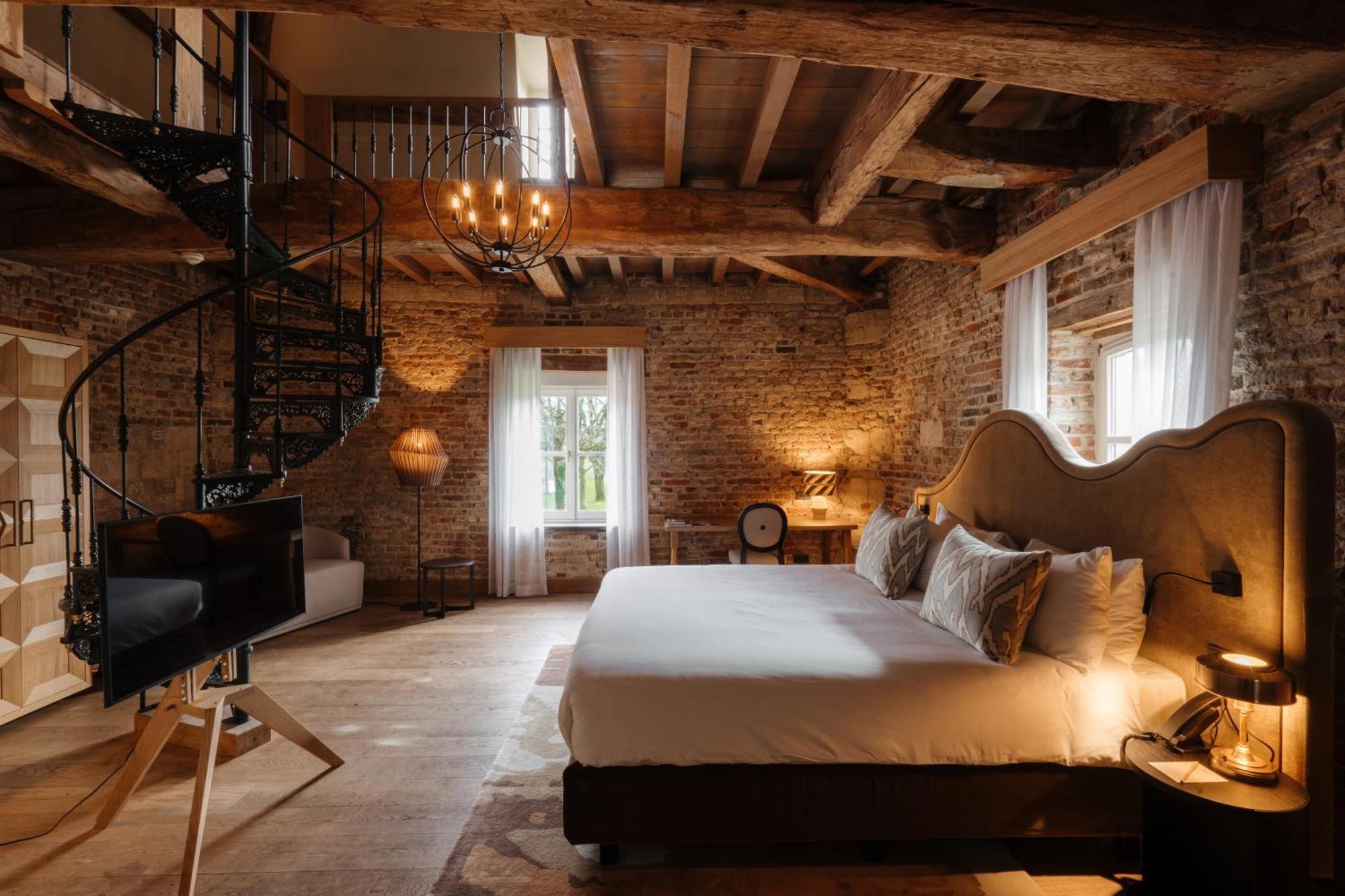 Chateau St Gerlach - Oostwegel Collection, Member Of Relais And Chateaux Valkenburg aan de Geul Esterno foto A room at the hotel